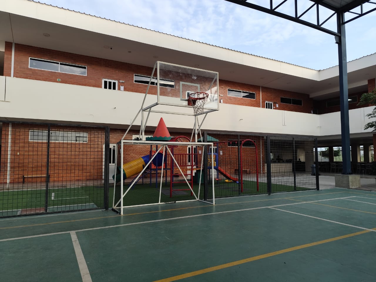 Polideportivo B